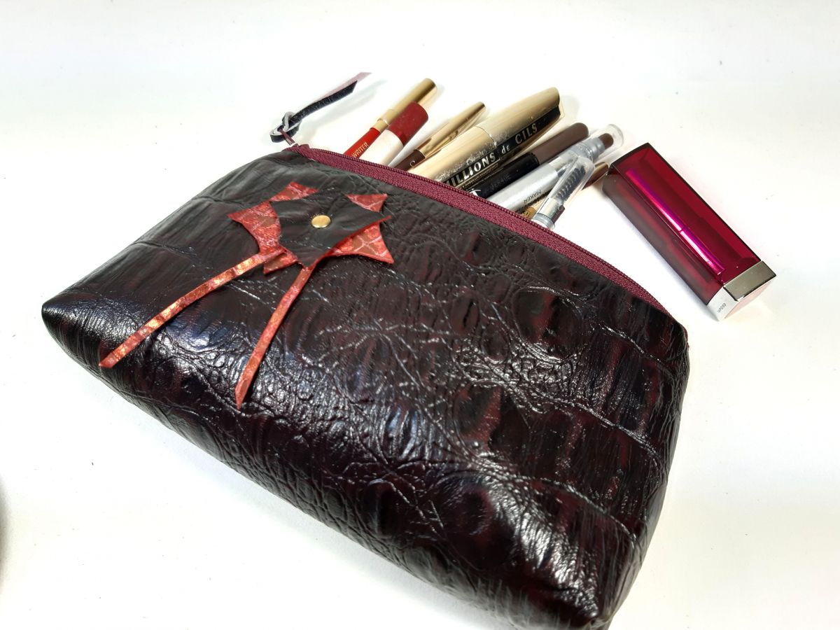 Krokodillenleer make-up tasje.