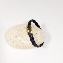 Zwarte rundsleren armband met gouden magnetische sluiting