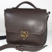 Gladde rundleren tas voor mannen.